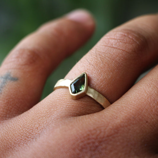 Project: Custom 1 Carat Bezel Set Green Kite Sapphire Ring in 14k